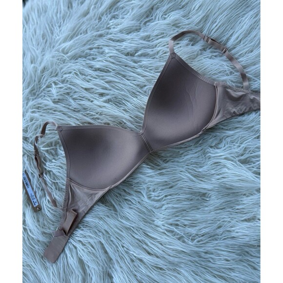 Skims Wireless Form Pushup Plunge Bra Clay Size 32DD - Picture 8 of 9